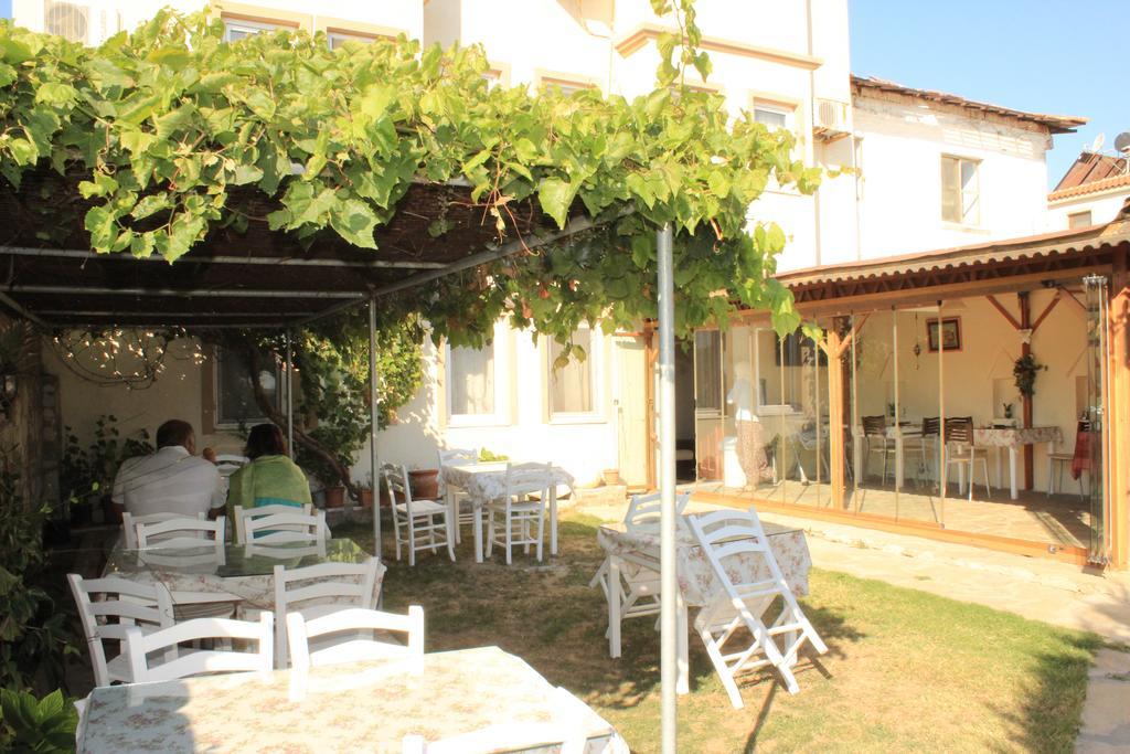 Ilyada Hotel Бозджаада Экстерьер фото